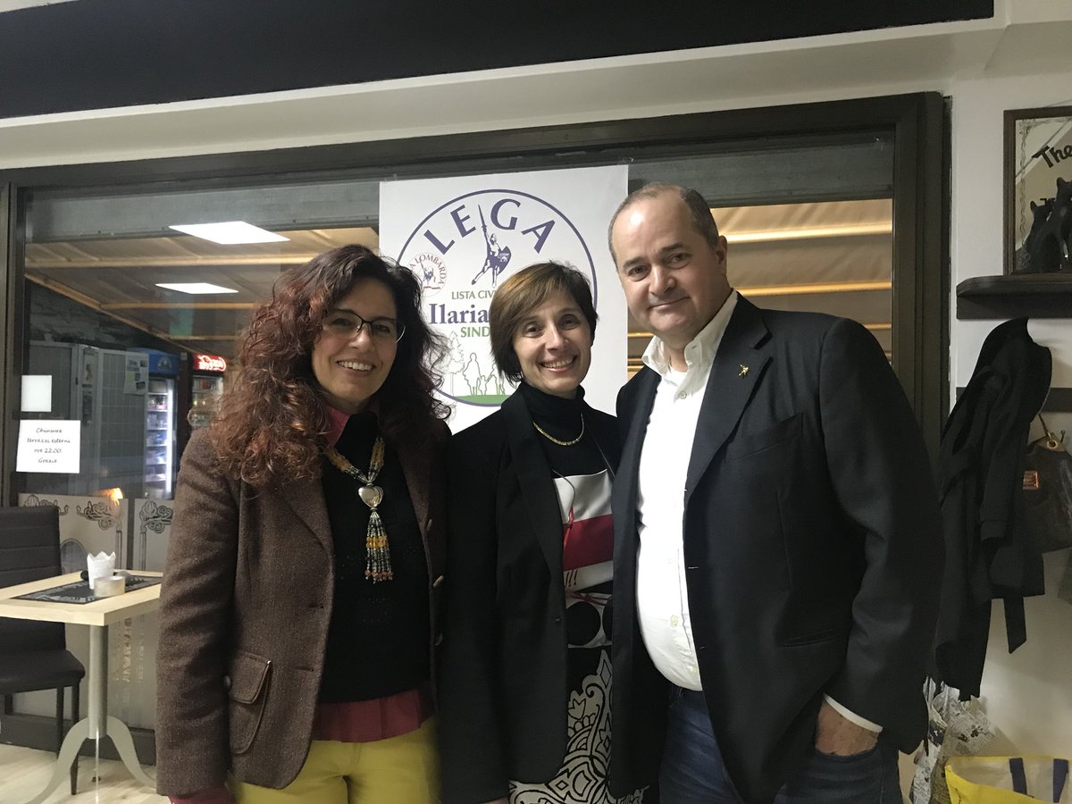 dariogalli5's tweet photo. Serata #elettorale con il sindaco uscente e la #candidata leghista del #comune di #Buguggiate in provincia di #Varese
#26maggiovotalega
#IlariaMaiSindaco https://t.co/SsL0sVUX4L