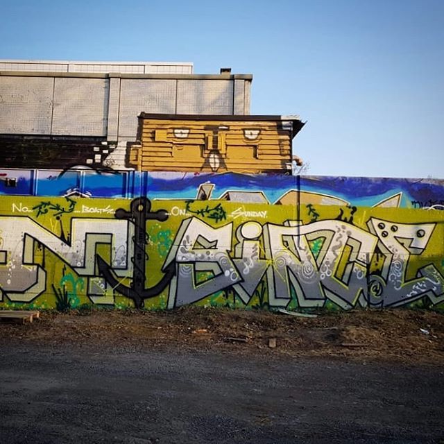 UrbaaniRY's tweet photo. Ja sit uuteen viikkoon! Muistutellaan vielä et lauantaina klo 12:00 tällä samaisella muurilla on kauden avaus-jamit. Tervetuloa maalailemaan meidän kanssa!  #spraydaily #graffitifinland #kpo #spraycanart #finlandgraffiti #spraycandaily #urbanart #streeta… https://t.co/8owxVAdZIS https://t.co/tWzhT6E49E