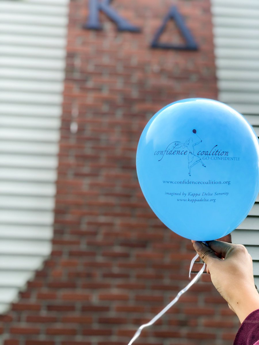 Getting ready for You Make Me Smile tomorrow 🤩 come to the MU quad from 10-2 for balloons and stickers!