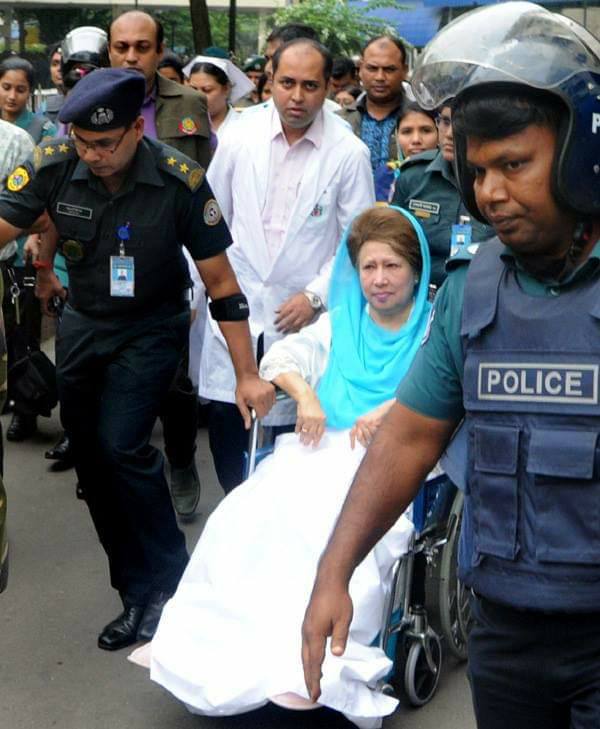 PeaceJustice4U's tweet photo. Bangladesh #Opposition Leader Zia in #political #imprison more than a Year without #fair #trail #freethemall #freekhaledazia #SetThemFree #FreeToBeHome @g20org @G7 @OAS_official @_AfricanUnion @NATO @OIC_OCI @APEC @ASEAN @UN @UNDPPA @commonwealthsec @EU_Commission #limagroup https://t.co/wmeq3Cq4wJ