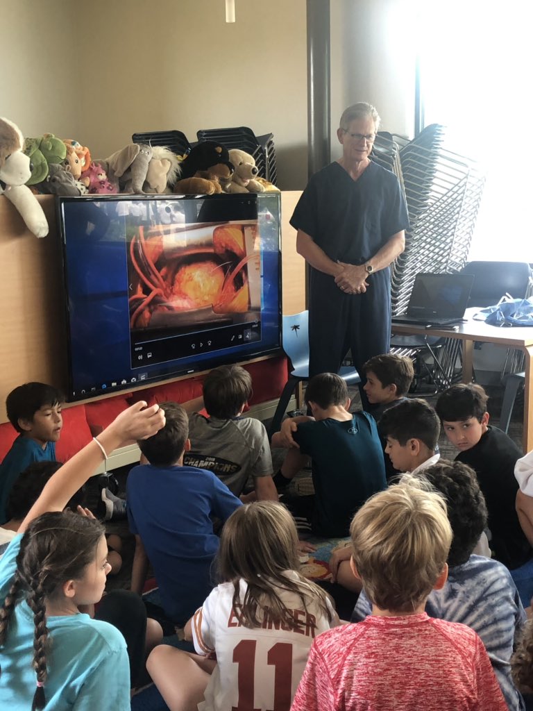 cjohnson_gses's tweet photo. Thank you Dr. Moore! #learningabouttheheart! @kblount_gses @gsesdallas https://t.co/NzZMMLQ88q