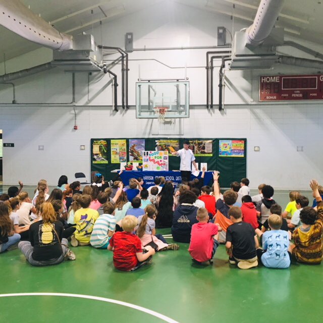 HCSD_CN's tweet photo. HARMFUL SUGARS....... that was this year topic presented by the child nutrition staff at SAE health fair. #saecafe #healthfair #FoodForThought https://t.co/W7MsOaXK07