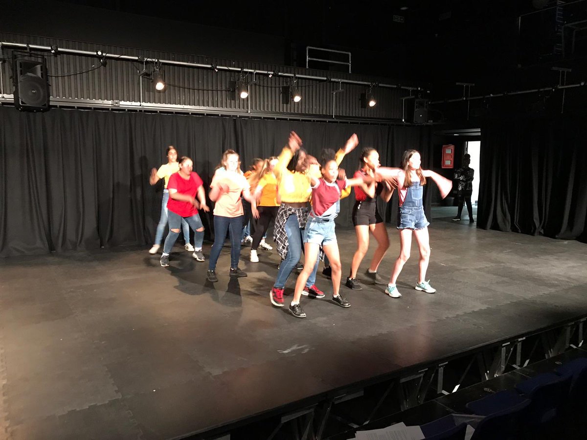 WHS_PEDept's tweet photo. Dress Rehearsal here at the @norwoodschool @StepintoDance
#WoodcoteDance #ASPIRE #StepIntoDance https://t.co/LF76XuzgrW