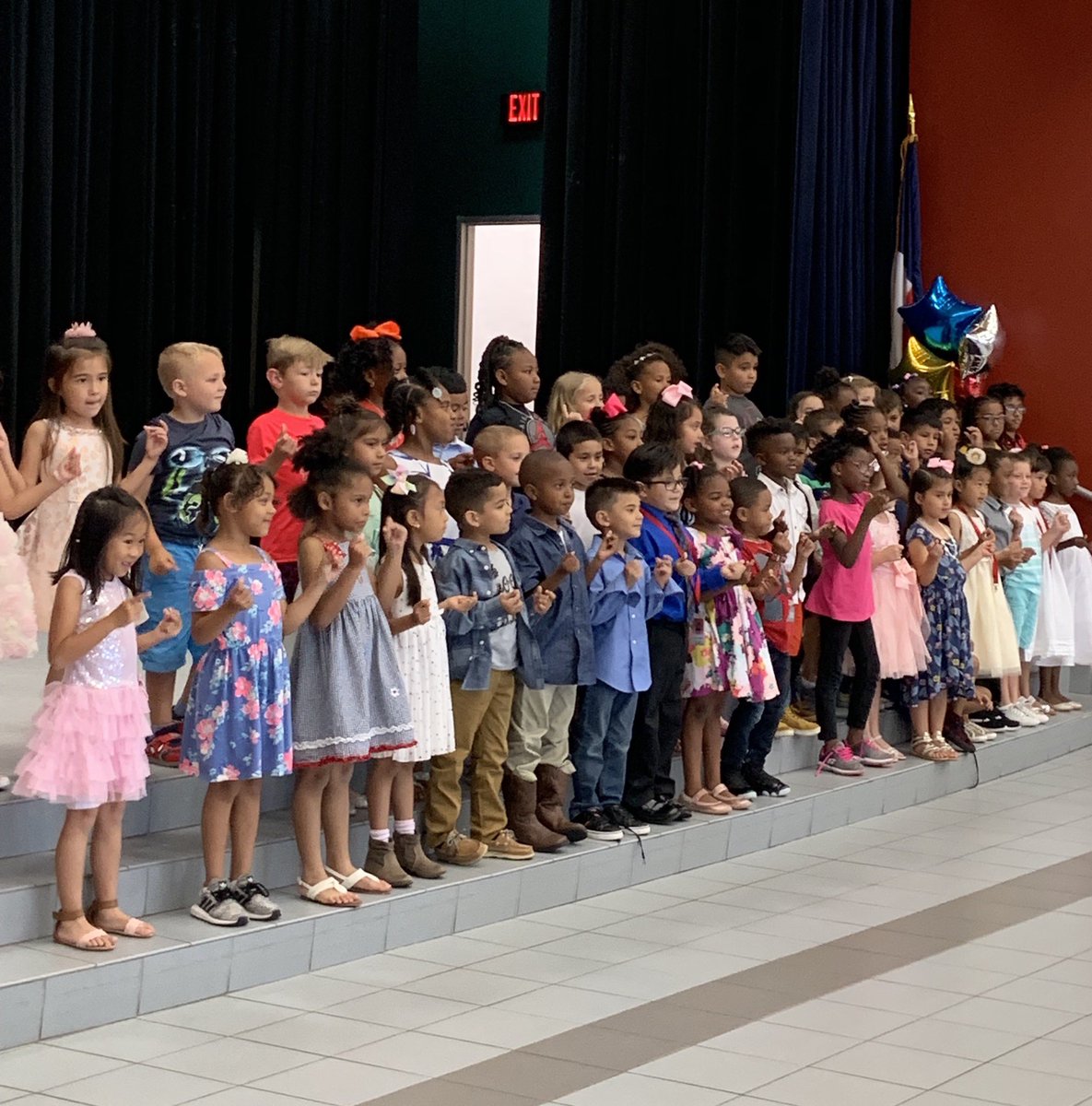 cariannestroud's tweet photo. We are CELEBRATING our little Leopards at our @CFISDAndre Kindergarten Recognition!👨‍🎓👩‍🎓 @CyFairISD @CFISDPK1 #CFISDSpirit #AndreInAction #AndrePrimary #FirstGradeHereWeCome https://t.co/T2ysL5mwfB