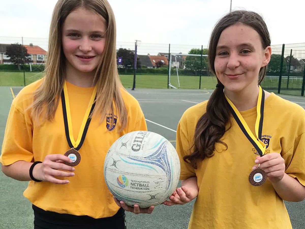 MX_PEdept's tweet photo. Congratulations to our Year 7 Girls Netball Team. They finished 3rd in their 
Portsmouth Schools Netball Tournament this afternoon. 
👍🏻🏅 @MiltoncrossAcad  @Pompey_SSP https://t.co/yVZymM55Wb