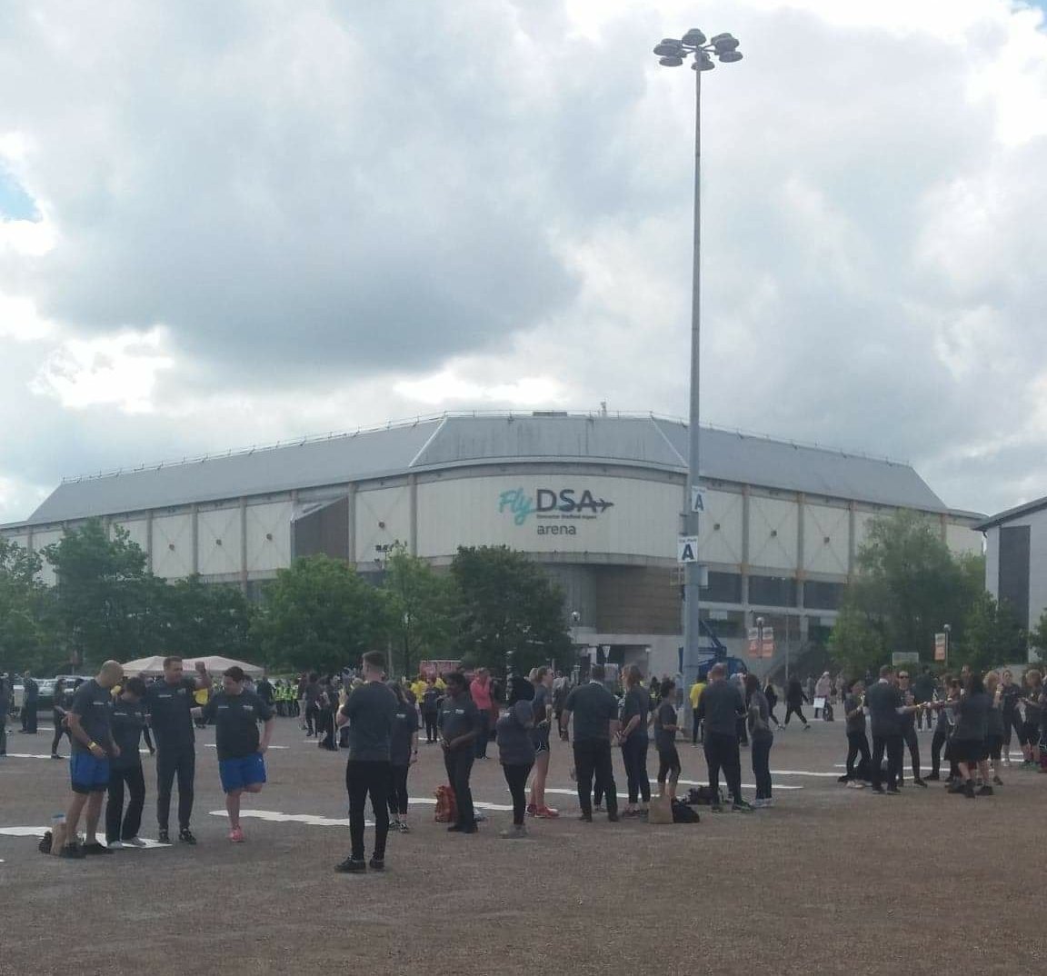 Great morning (for some of us 🤔) hopscotching <a href="/SheffieldArena/">Utilita Arena Sheffield 💙</a> with <a href="/archerproject/">Archer Project</a> 
Well done to <a href="/movemoresheff/">Move More Sheffield</a> and the 679 kids and adults who took part to smash <a href="/GWR/">Guinness World Records</a> previous world record #recordbreakers #smashedit #MoveMore #active #sheffield #Plumber #plumberslife #lovemyjob