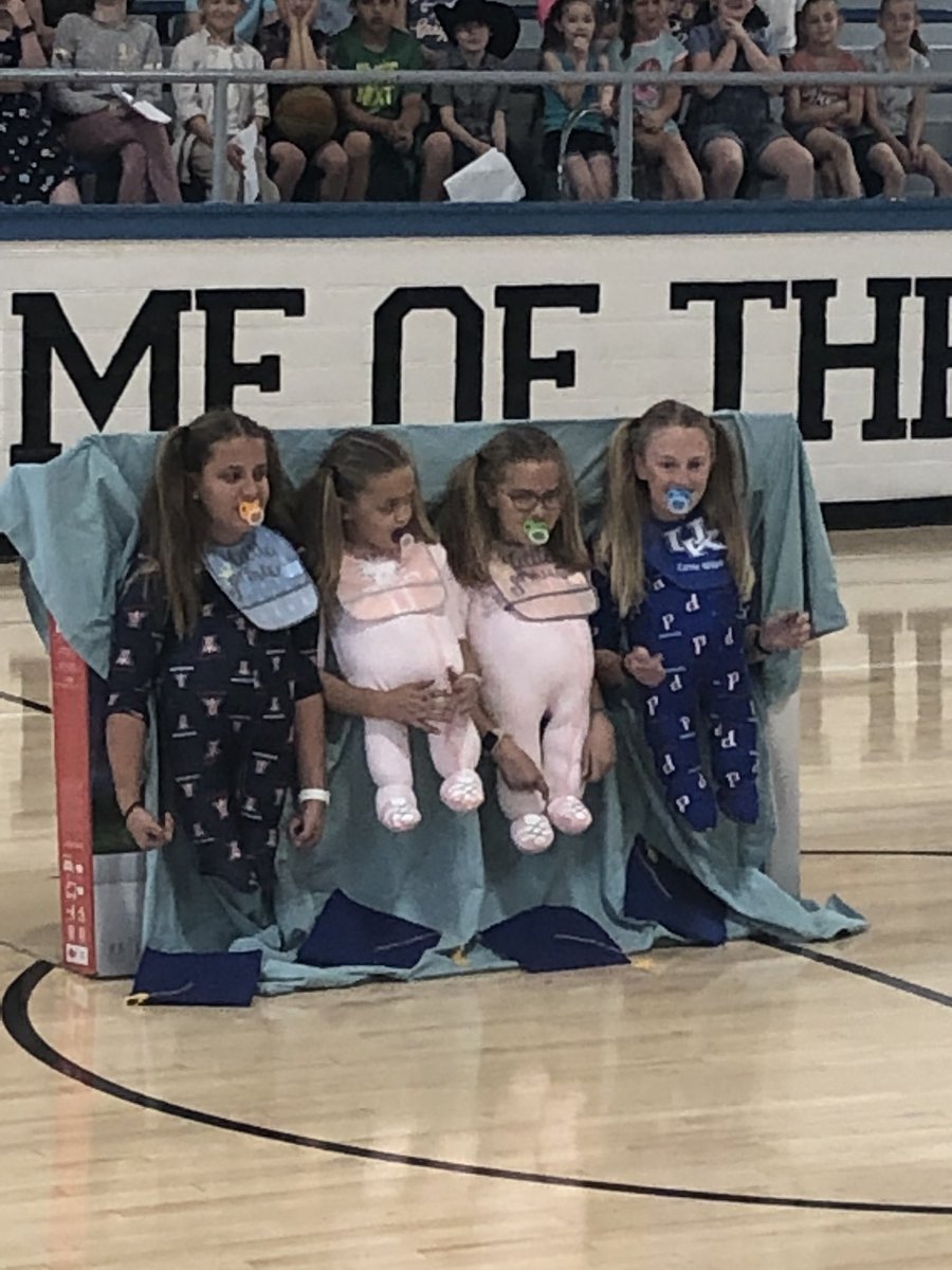 MrsWsLeaders's tweet photo. More AWESOME acts at 2019 Talent Show https://t.co/WNwQDrL83j