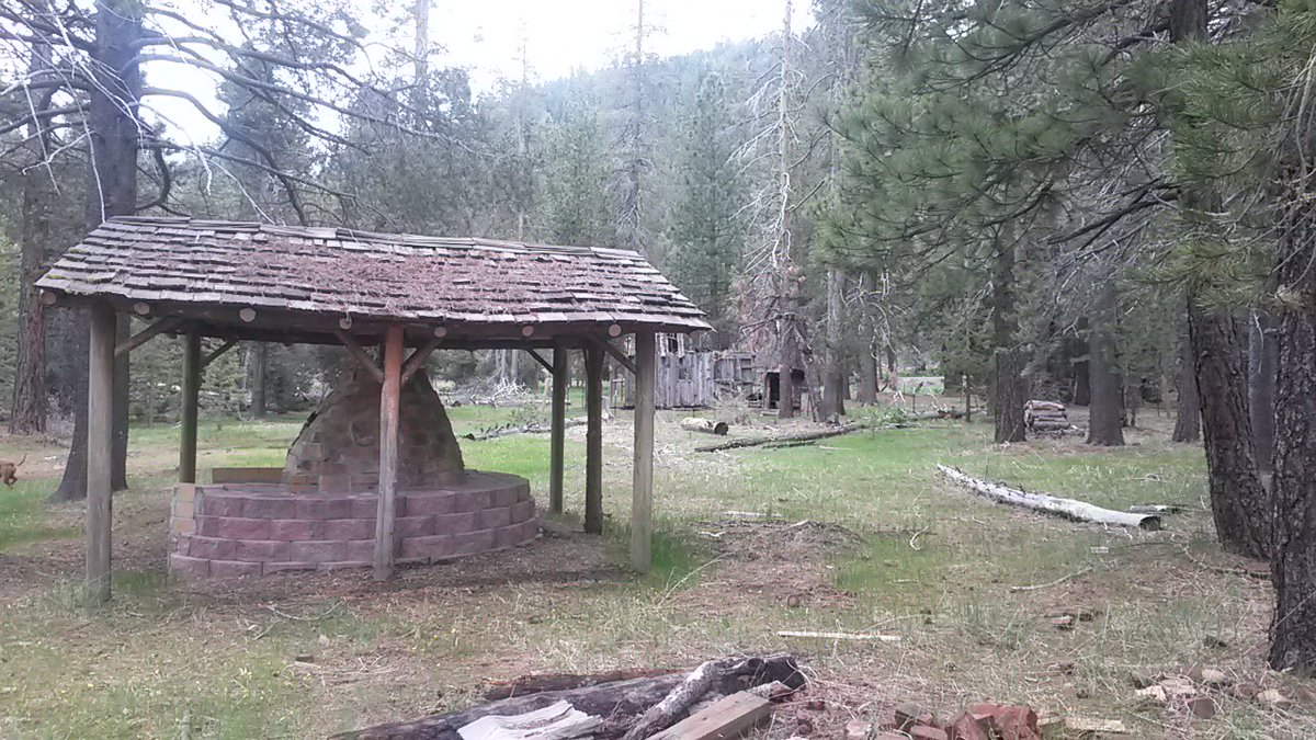 UNVPress's tweet photo. There’s so much to explore in the Sierra Nevada!

Plus, you can learn more about Basque sheepherders in Iker Saitua’s book “Basque Immigrants and Nevada's Sheep Industry.”  

@Isaitua #Basque #BasqueHistory #PlumasNationalForest #History https://t.co/R7jR1q2hoO
