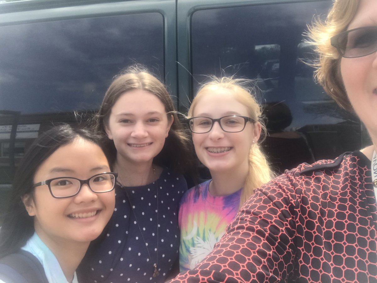CM_Ecklund's tweet photo. Are you excited?  Avon NHS is super excited for service and the United Day of Caring on May 22, 2019. Service includes Avon District school grounds, Avon Village Circle, Geneseo Street, and the Downs. Look for Avon students - we care!  #acslearns #learningforalifetime @UnitedWay https://t.co/hT8P6NiIP6