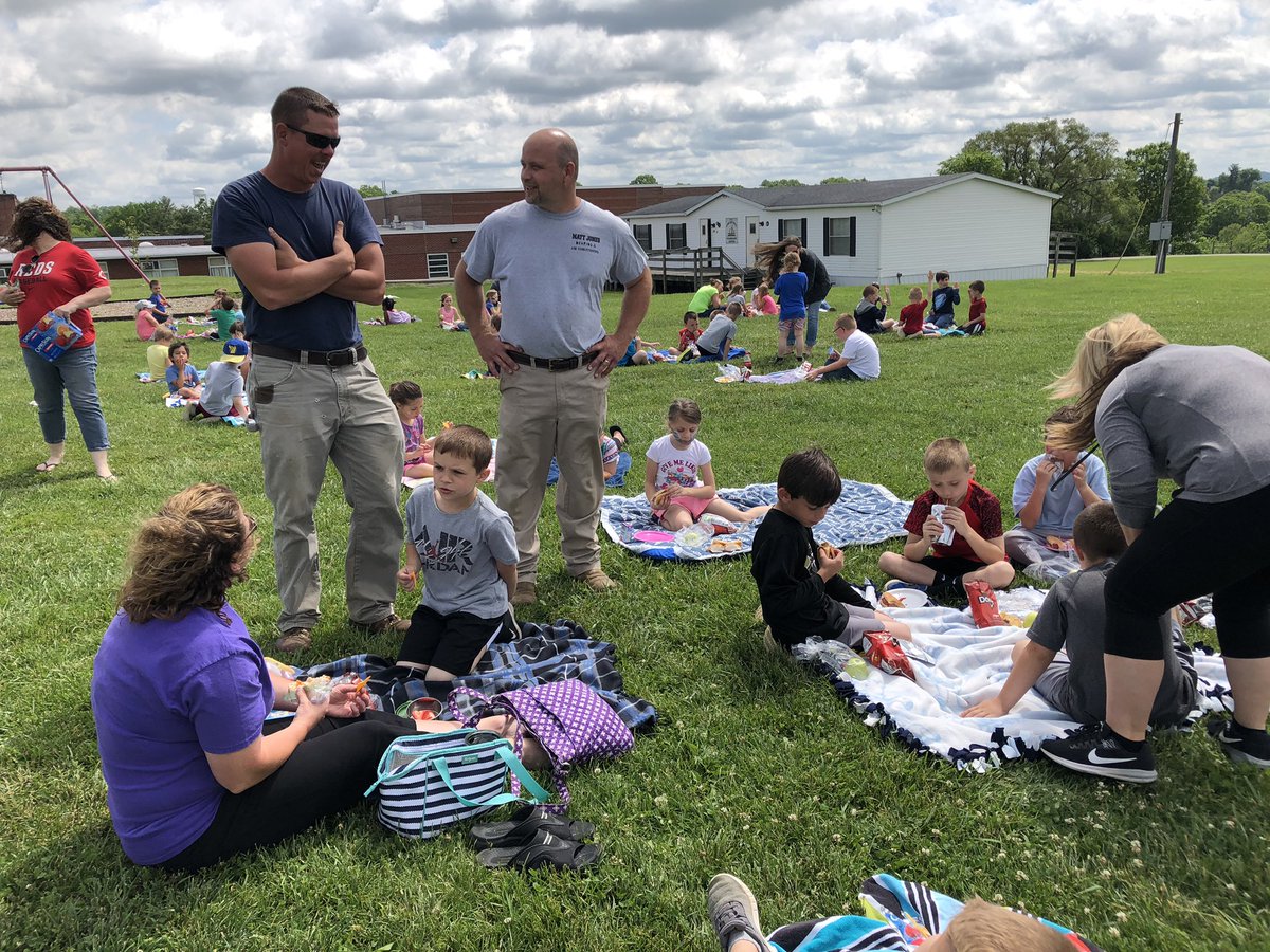 BobbiejoVice's tweet photo. #FCSMoments A great day for first grade and family! https://t.co/cz6ThslkMp