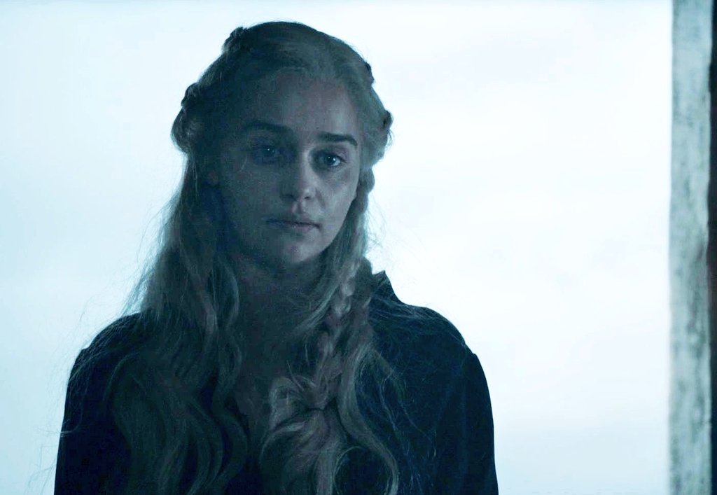 mr44n01's tweet photo. the game of thrones fandom:

before for Season 8 vs. after Season 8 https://t.co/bdCkzuOKpZ