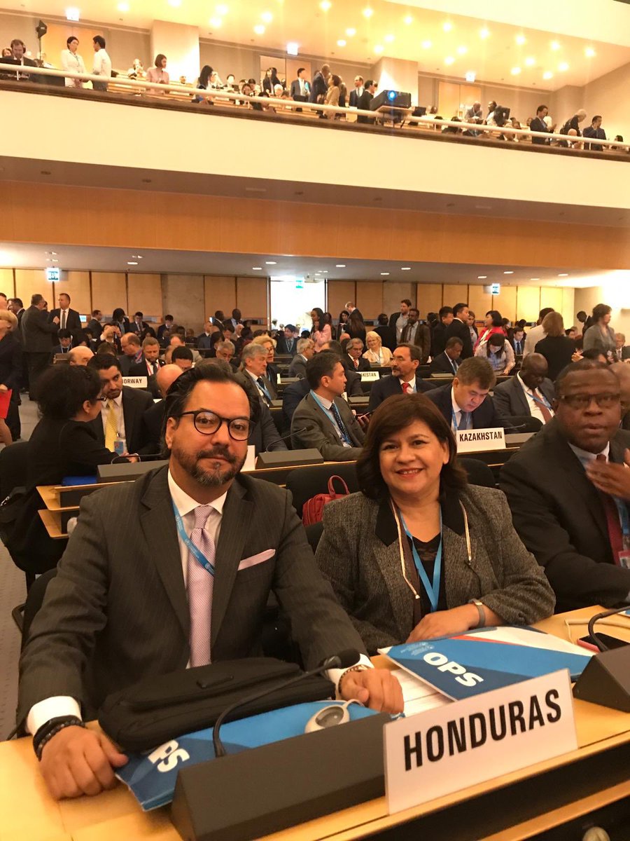 giampaolo_rizzo's tweet photo. Hoy inició la Asamblea Mundial de la Salud #AMS72 y Honduras es uno de 17 miembros del Comité General. Trabajaremos x una cobertura de salud universal, atención de salud primaria, epilepsia,  mordedura de serpiente, estilo de vida saludable, entre otros temas importantes #WHA72 https://t.co/uA8k4dnx72