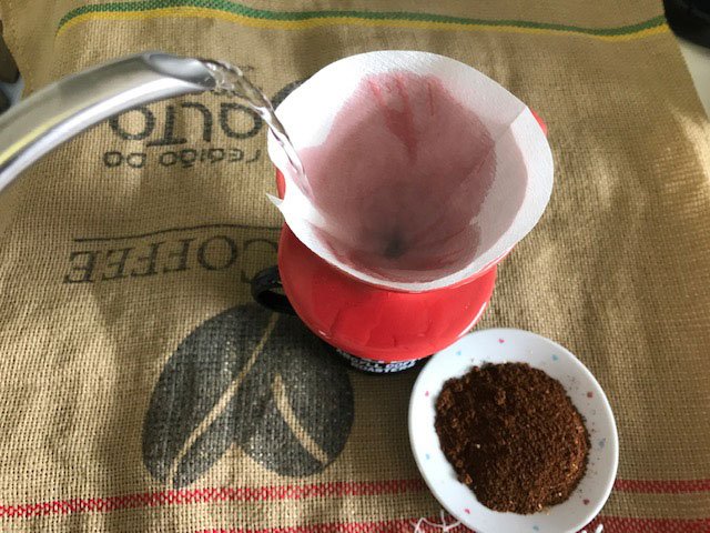 Why make mediocre coffee when you can make magnificent coffee? Read these five golden rules and get your brew on! ☕️🤩 argyllcoffee.co.uk/blog/2019/3/25… #specialitycoffee #coffeetips #coffeelovers #pourover