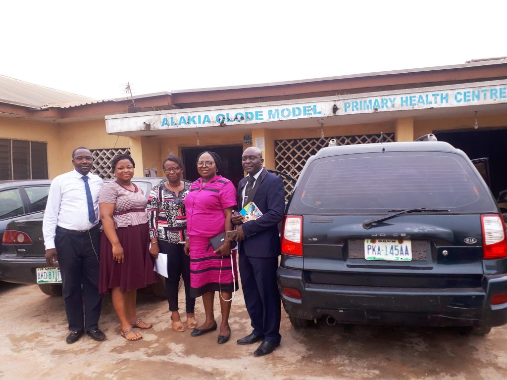 dataninjasteam's tweet photo. @dataninjasteam Alakia Olode Model PHC, in the outskirts of Ibadan with a  high burden of malaria. It is strongly supported by GF and PMI through the donation of LLIN, RDT and antimalaria medications. @academy_arc @zukynokeke @OlubimpeG @Kassimtalatu https://t.co/XqawgMnaSt