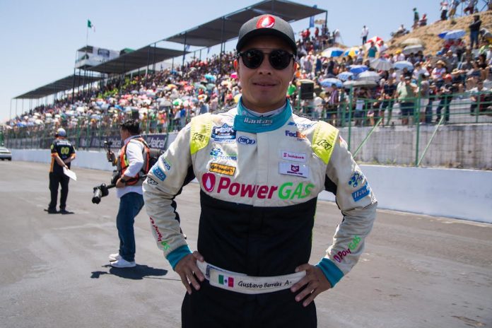 carrerasenvivo's tweet photo. Un Contacto complicó a Gustavo Barrales en Guadalajara #NASCARGDL estos son los detalles @PowerGASMX #laboratoriotequis #hoteleshilton @Llantascom
👇👇👇
https://t.co/zrvsCchxHv https://t.co/eSwk25RxyQ