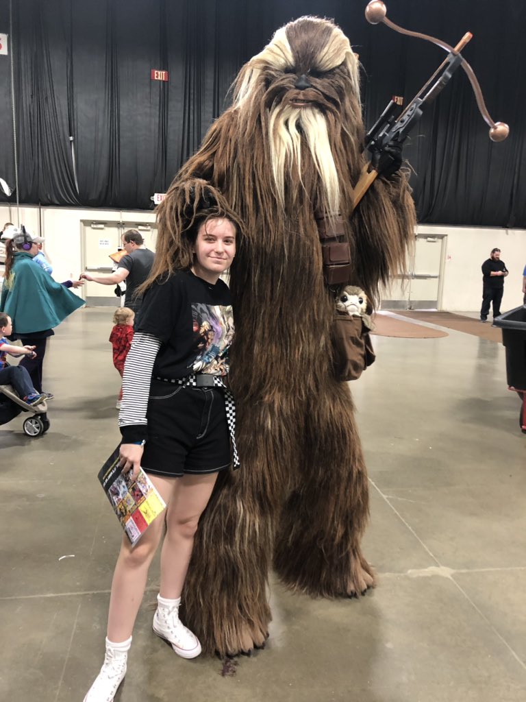 p_bella_AMS's tweet photo. This weekend I went to Motor City Comic Con with my cousin, also after that I hung out with my friends https://t.co/y3bZZhm7ob