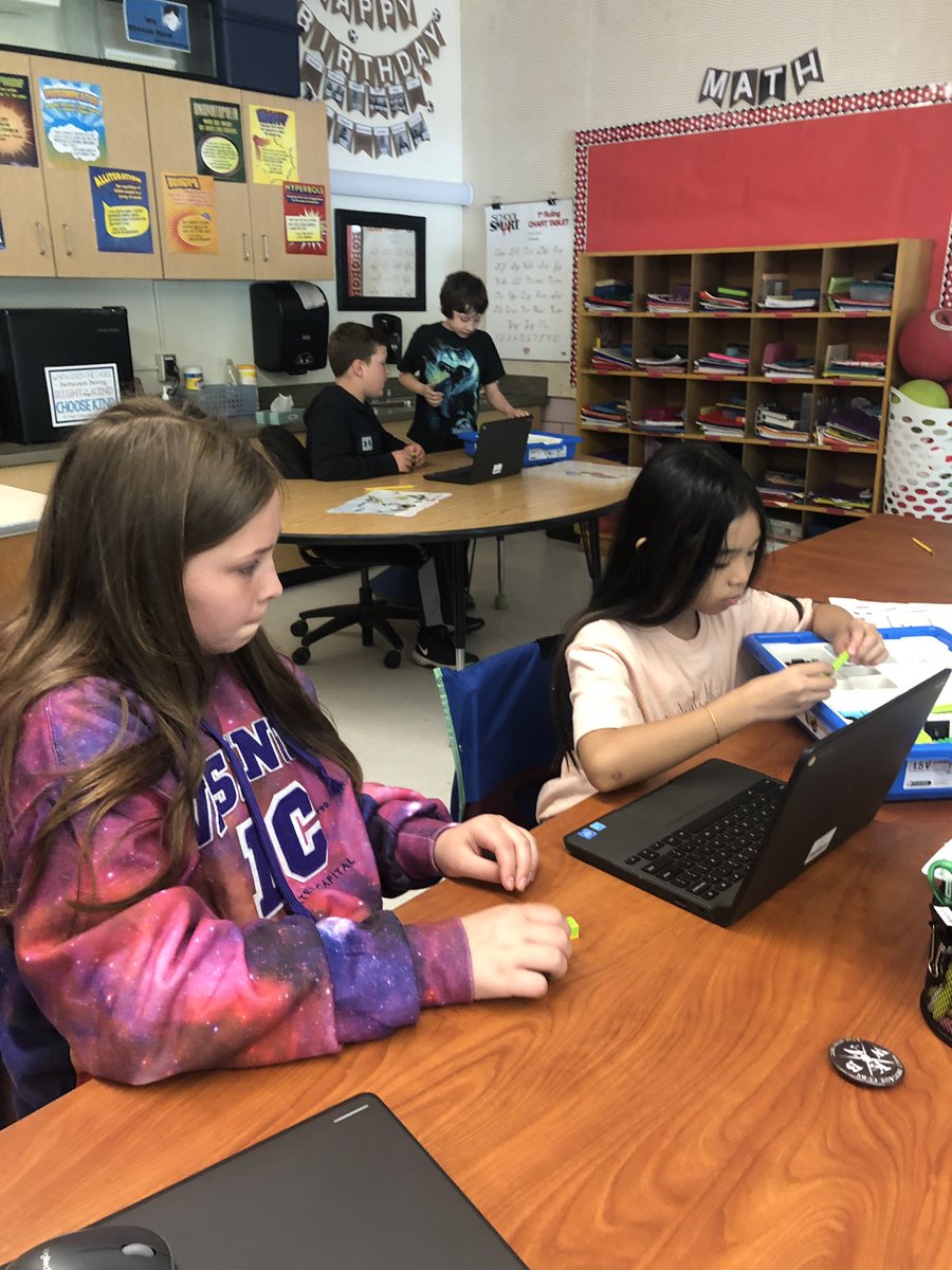WCSDenrich's tweet photo. 5th graders collaborating and engineering solutions connected to their natural disasters unit. @WCSDProud @KlemNorthStars https://t.co/Xwhmd3BrFb