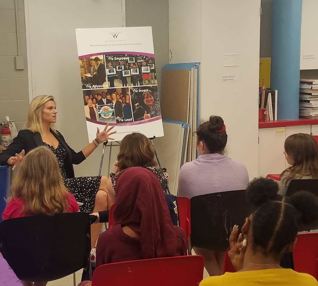 VCAssociation's tweet image. Our Valley girls are front row at the @WNYWomensFndn "What She's Made Of" event special pre-event chat with keynote speaker Lindsay Shookus!