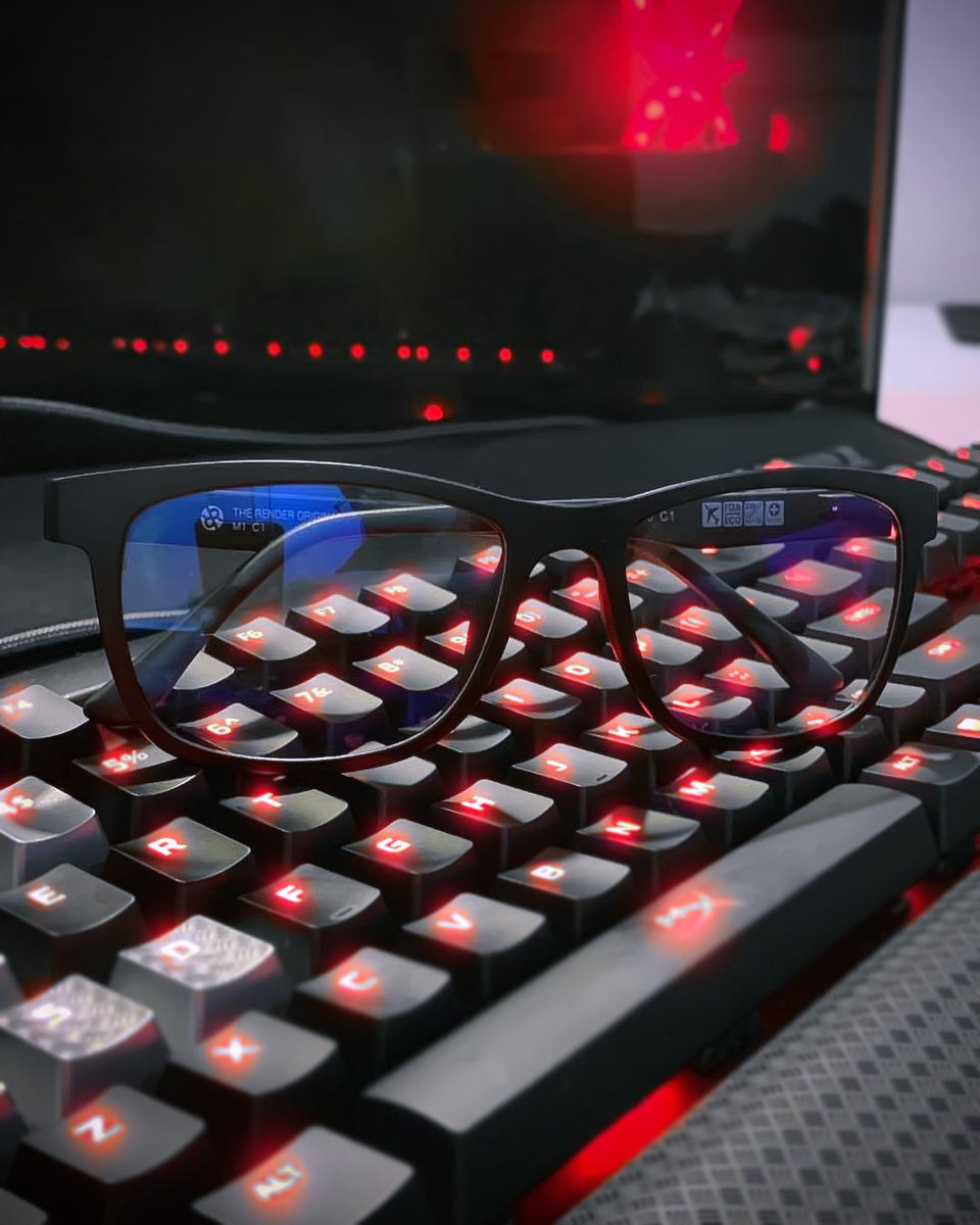 rendereyewear's tweet photo. Render glasses are designed with anti blue-light lenses, creating a shield for your vision, combining your best skills: perception and agility. 😎🔥 #ChangeYourGame #GamerlifeStyle https://t.co/sDDMGyo0Nt