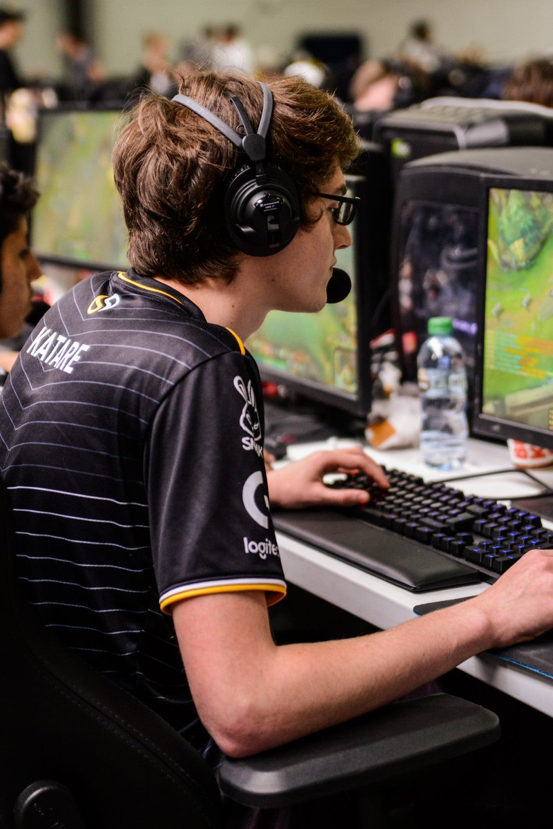 ThePacTim's tweet image. Toplane seems fun.

@KatareLOL #DHFR19 #IntelSource