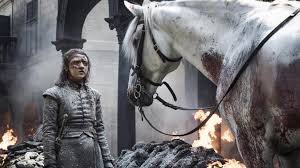 MasDeMarketing's tweet photo. Yo sí estoy un poco decepcionado del final de #GOTFinale Ta vez era el desenlace que todos esperábamos o el más lógico, sin embargo, creo que la forma cuenta mucho, y esa no fue la mejor. ¿Qué opinan? #GOTS8E6 #lecturapop #FelizInicioDeSemana #GaneOfThrones https://t.co/qlLeMHHsFP