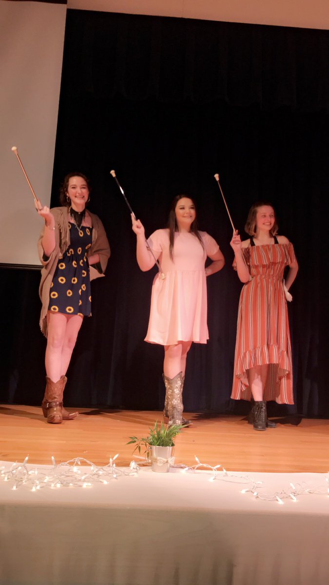 Flames_LHS's tweet photo. Colonel, lieutenant colonel, and sophomore major! https://t.co/4qftfFa4fp