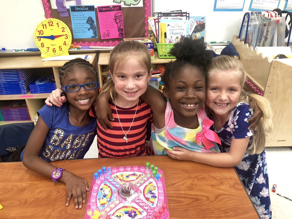 laurieteach's tweet photo. Game Day in 1st Grade!
#boardgames #rhps #iteachfirst #lastweekofschool #monopoly #sorry #moustachesmash #jumanji #shopkinspopnrace #onebryan #competitionisfun #marvelousmonday https://t.co/UkqdeoViqz