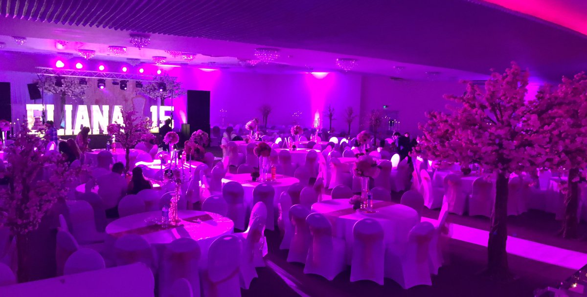 ALXJEvents's tweet photo. One of our biggest events to date. A quinceanera for over 400 guests at the #BoelynBanquetingHall in East Ham, London. #Quinceanera #Birthday #AlexanderJamesEvents https://t.co/reSGPo5oFc