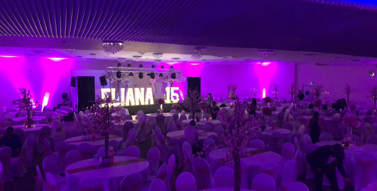ALXJEvents's tweet photo. One of our biggest events to date. A quinceanera for over 400 guests at the #BoelynBanquetingHall in East Ham, London. #Quinceanera #Birthday #AlexanderJamesEvents https://t.co/reSGPo5oFc