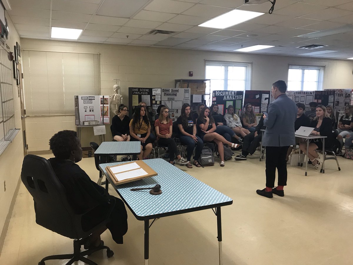 Mock trial today for CJ & Medical with the real Judge Dawn Fields presiding! I can’t thank Judge Fields enough for sharing her expertise with our students. These kids did amazing. I’m looking forward to seeing how it ends tomorrow! #reallifeexperiences @MedicalNSBHS