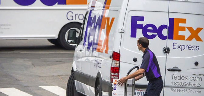 CoinNewsChannel's tweet photo. According to FedEx Strategic Planning and Analysis Vice President Dale Chrystie, everyone wants to benefit from the use of #technology, but not everyone understands that you need to work together because “#blockchain is a team sport.” FedEx joined the #Hyperledger in 2018. https://t.co/K3Kw9OUtpL