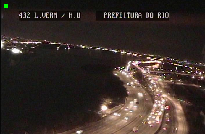 OperacoesRio's tweet photo. LINHA VERMELHA | Trânsito com lentidão ao longo do sentido Baixada. Há um acidente envolvendo carro, moto utilitário ocupando uma faixa, sentido Centro, na altura do Galeão. #ViasExpressas https://t.co/iVk3uupfvX