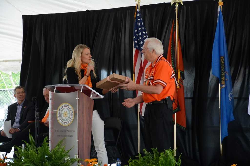 Anadisgoi's tweet image. Cherokee Nation, Oklahoma State University Center for Health Sciences break ground on new medical school anadisgoi.com/archive/2500-c… @CherokeeNation
