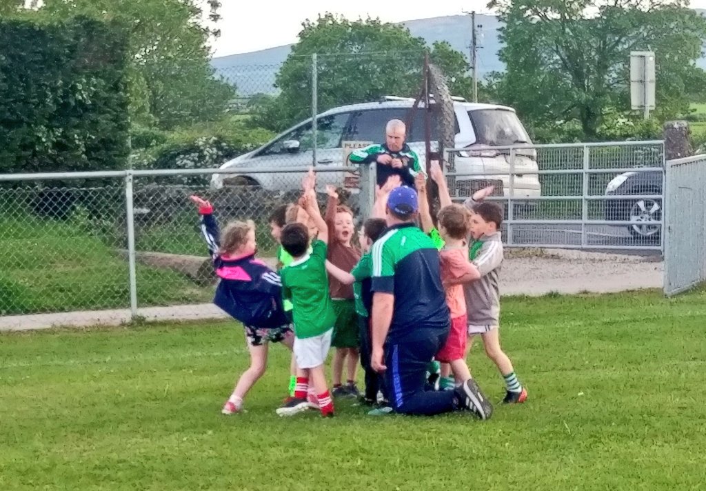 martinob31's tweet photo. Great evening spent with @glanworthgaa u6 to u12 players and coaches. Fantastic work going on in the club from the bottom all the way up. Well done all involved. #FutureStars #FunGames #LetThemPlay #TeamSpirit @CorkGDAPatSprat @AvondhuGAA @CorkGAAChair @CorkGAACoaching @RebelOg_ https://t.co/gNsf5UWBvX