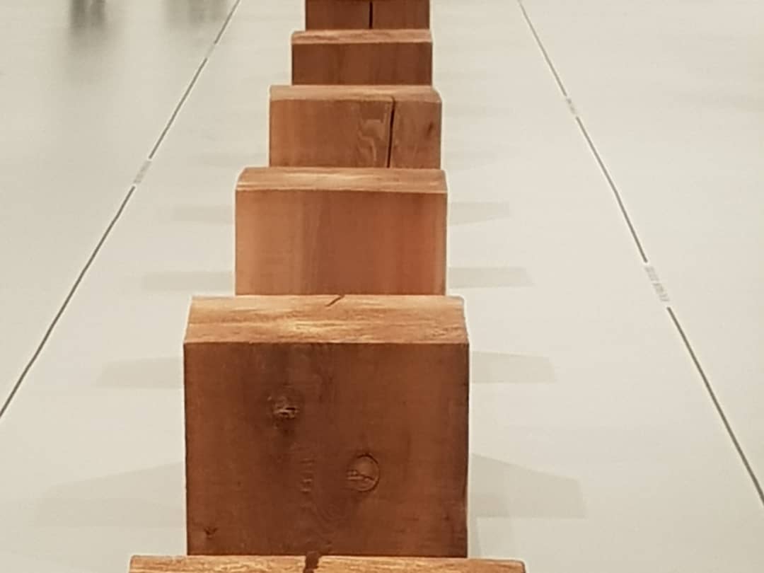 MimiMichelle9's tweet photo. Toujours à #Fondationlouisvuitton #collectiondelafondation @FondationLV #JoanMitchell #Mitchell #CarlAndre #Andre #PierreSoulages #Soulages #GerhardRichter #Richter #NieleToroni #Toroni #MarkBradford #Bradford #RaymondHains #Hains #FrançoisMorellet #Morellet #DanFlavin #Flavin https://t.co/QBX955nk27