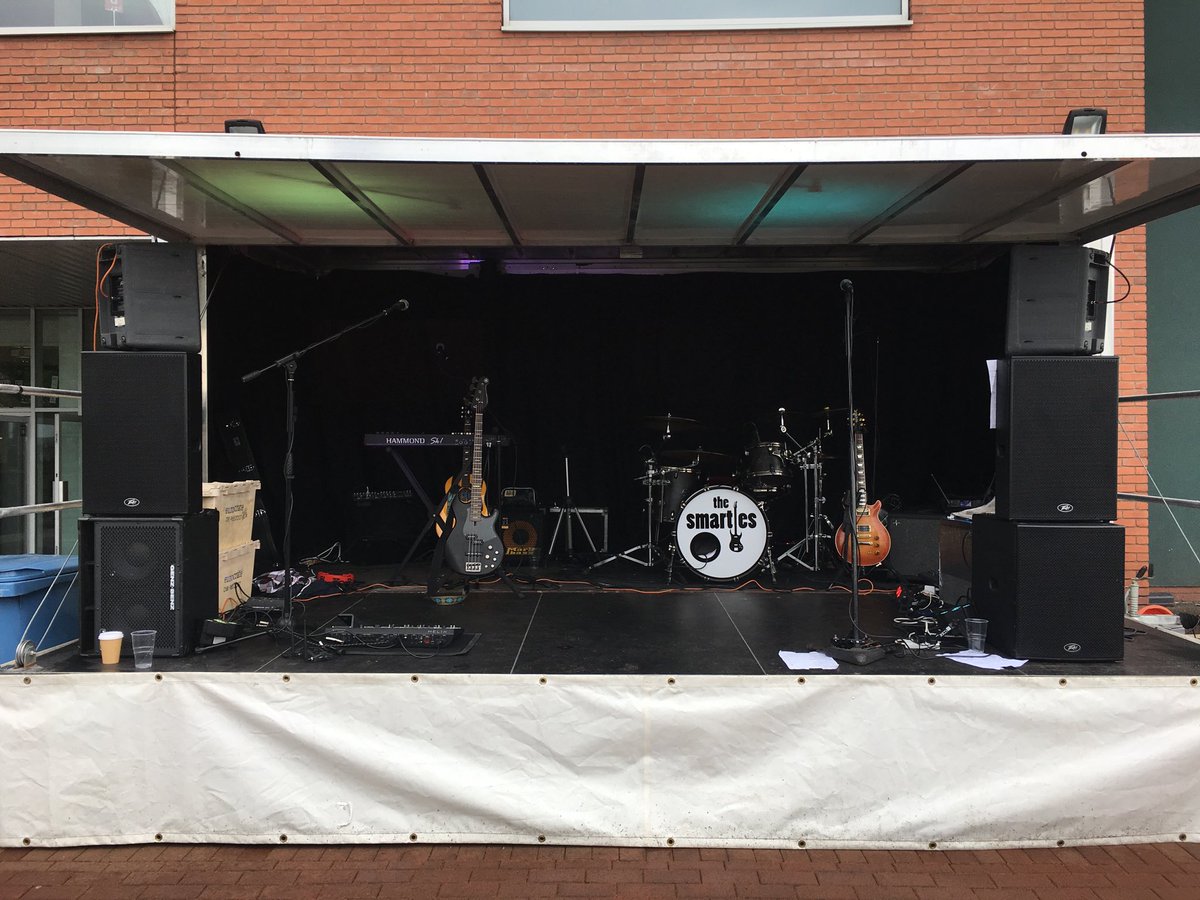 HybridAVuk's tweet image. Need an outdoor stage that can be set up in less than 30 minutes saving you costs ? Then book this now for your summer events #outdoorstage #stage #festival