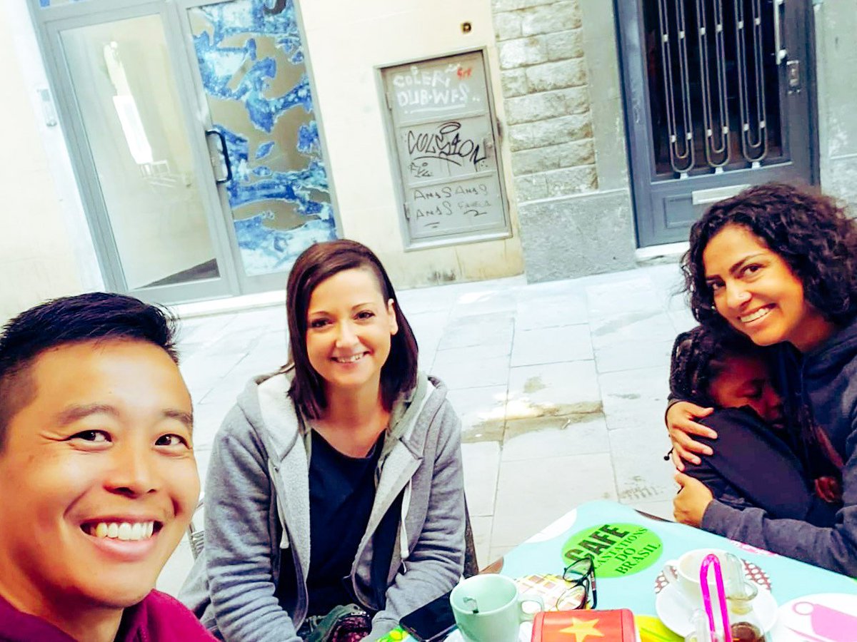 hiphopworkSpain's tweet photo. Raquel Delgado, Directora Ejecutiva Adjunta de Generation Hip Hop Global y Directora de Generation Hip Hop España con Check-It y Natane, miembros de Chicago Tribe Crew y Fundadores de The Dancing Turtle LLC en Albuquerque.
#GenerationHipHopSpain 
#GenerationHipHopGlobal https://t.co/gdKJ7BwIkb