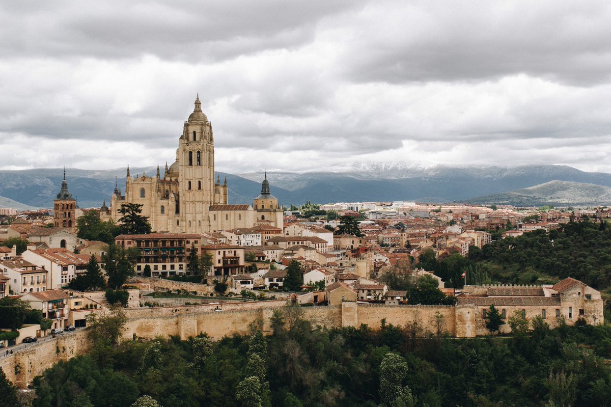 evakslagle's tweet photo. Spain is the prettiest country 😍 https://t.co/SE2tC1RtVM