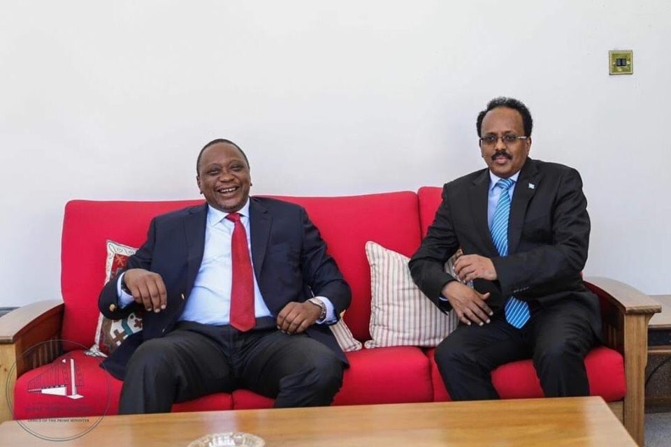Dayga_Ali's tweet photo. Mudane MD waxn kaga fadhina wa jwb wax ku ol ah aniga waxn ku talin laha in dadka Kenyanka ah visa ha ey dalka ku so galayan lo sameyo mel ey ka so apply garen karan iyo in diyaradaha ka so kaca Kenya ey so maran #Kismayo ka dib ey #Mogadishu uso gudban @M_Farmaajo @HassanAKhaire https://t.co/EmYscicgSw