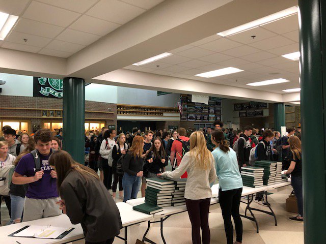 mwprowleryb's tweet photo. Yearbook Distribution in full-swing in the Commons today after school. @MWHSWildcats if you still need to pick up your copy, please head to Room 312 before school, during lunch or after school on Tuesday. Extras can be purchased for $80. @getiemann @MWHSCatalyst @MWHSactivities https://t.co/1HZKtLa9v1