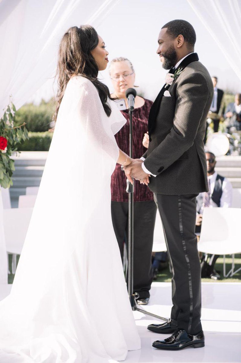 I only have eyes for you
#love #bride #groom