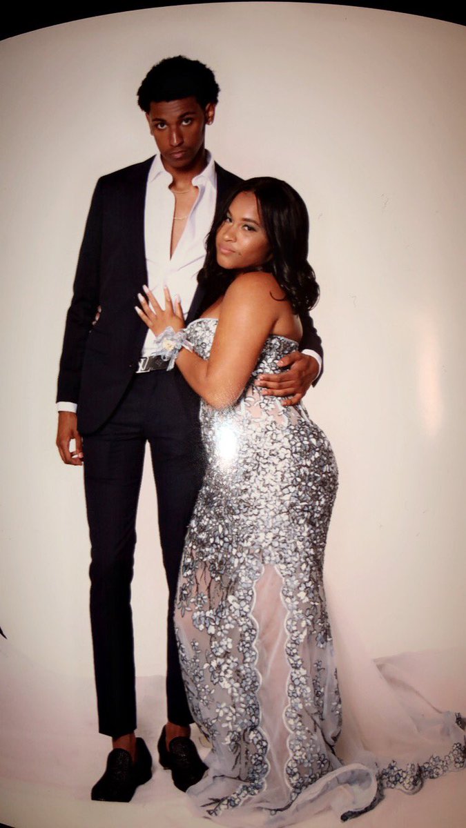 _jonathany25's tweet photo. Since the bird ain’t seen them yet🌟 #Prom2K19 https://t.co/4E1fC77tW8