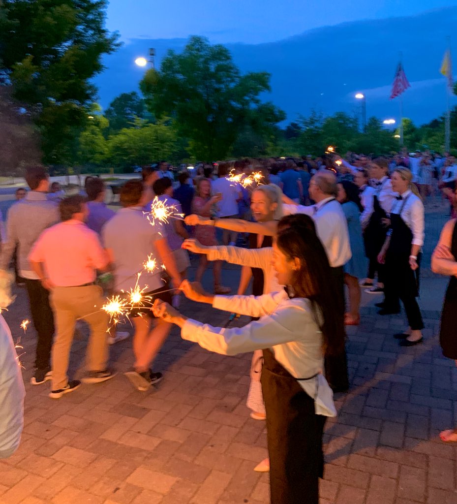 MrsPerryCGEng's tweet photo. We gave them a grand send off. Then they came back. Because you can always go back home when you need to. We love you class of 2019. We are your home, wherever we are. 💚 https://t.co/PjmLePeEoZ