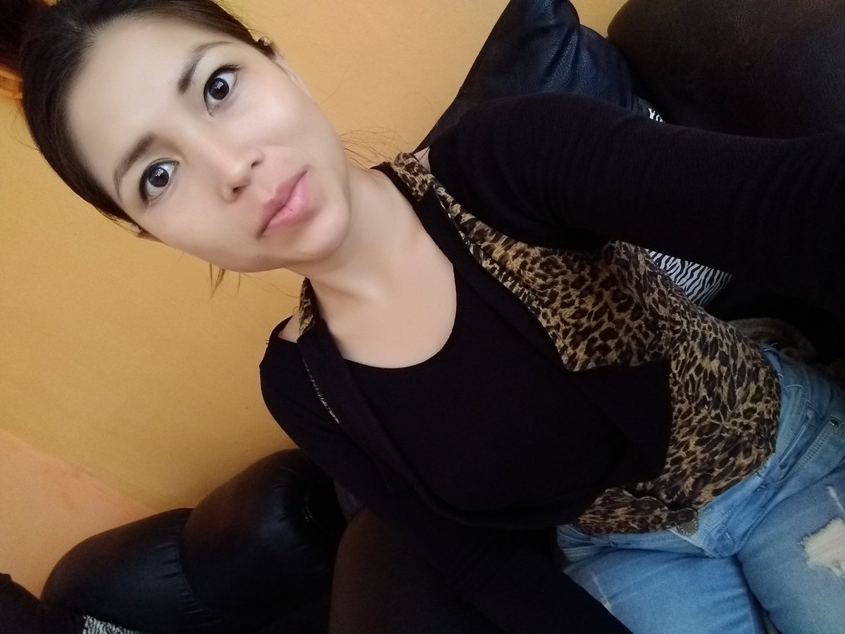 GenesisTerrones's tweet photo. let me recover soon little god 🤧🤒🤮
.
.
.
.
#congripa
#ojeruda
#perofeliz
#siempreoptimista
#Ilovemyself💋 https://t.co/xd0pY7dSyC