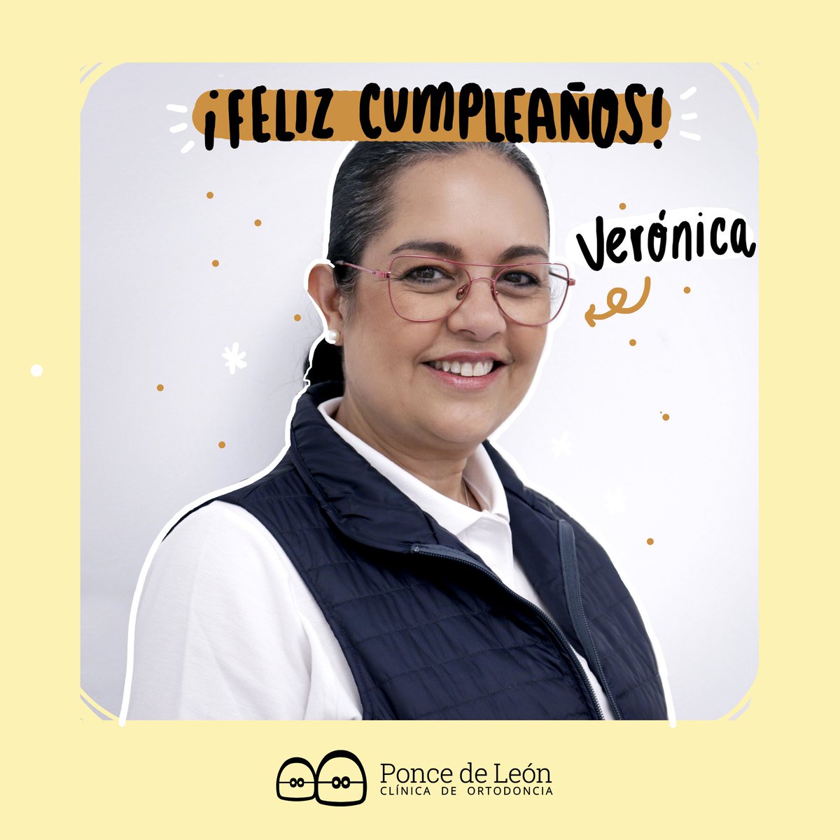 ClinicaPonce's tweet photo. 21 de mayo!!!! Cumple de nuestra maravillosa e insustituible compañera de trabajo Verónica Planelles Lledó. Felicidades!!! 🎊🎊🎊 Que tengas un inmejorable comienzo de día, que sea un día genial y que cumplas muuuuuuchos más!!! #ortodoncia #Alicante https://t.co/P7CR4EH6Wf