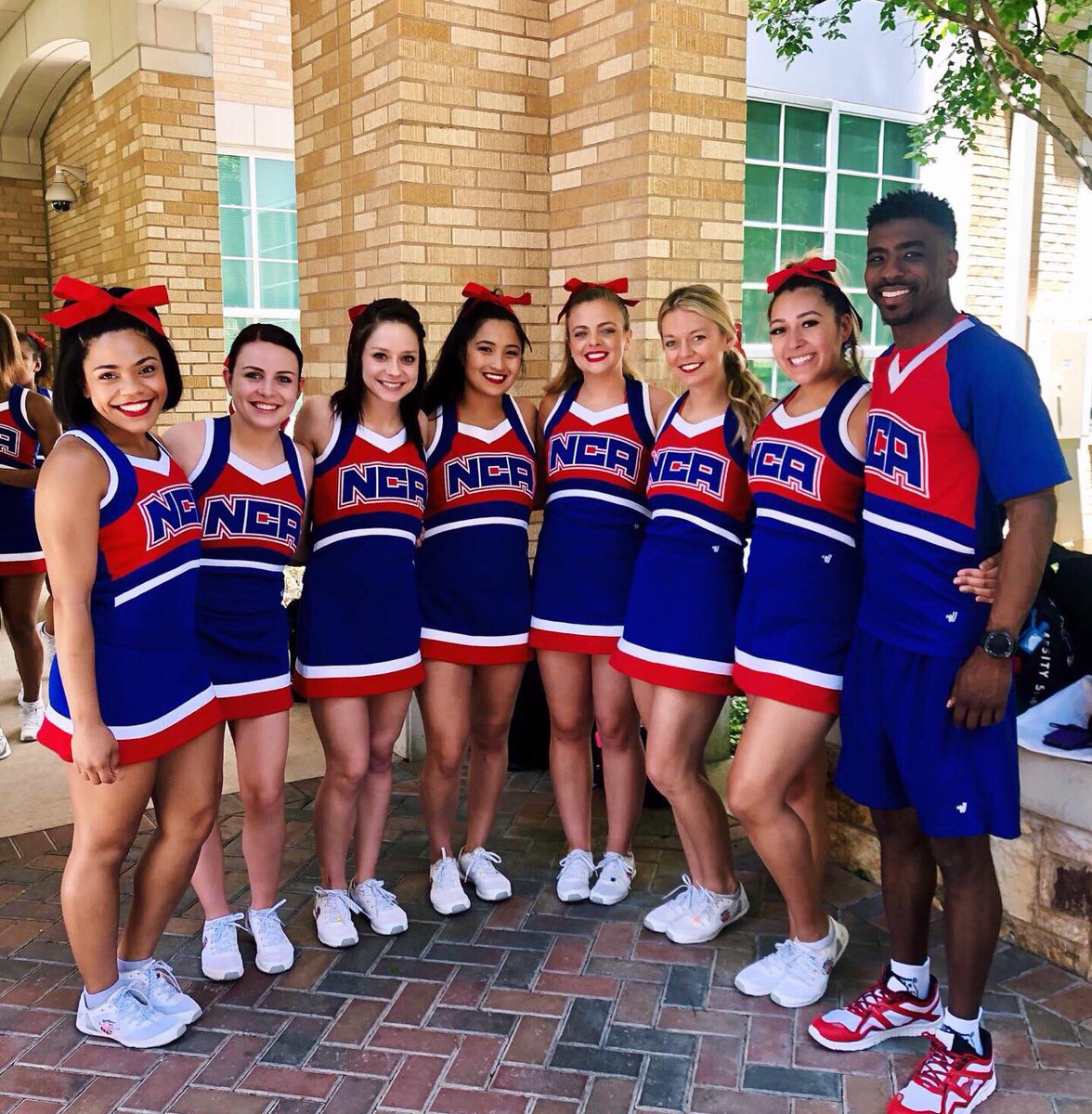 nca_michelle's tweet photo. Just a bunch of my favorite people❤️💙 https://t.co/VgZ8XEGg8o