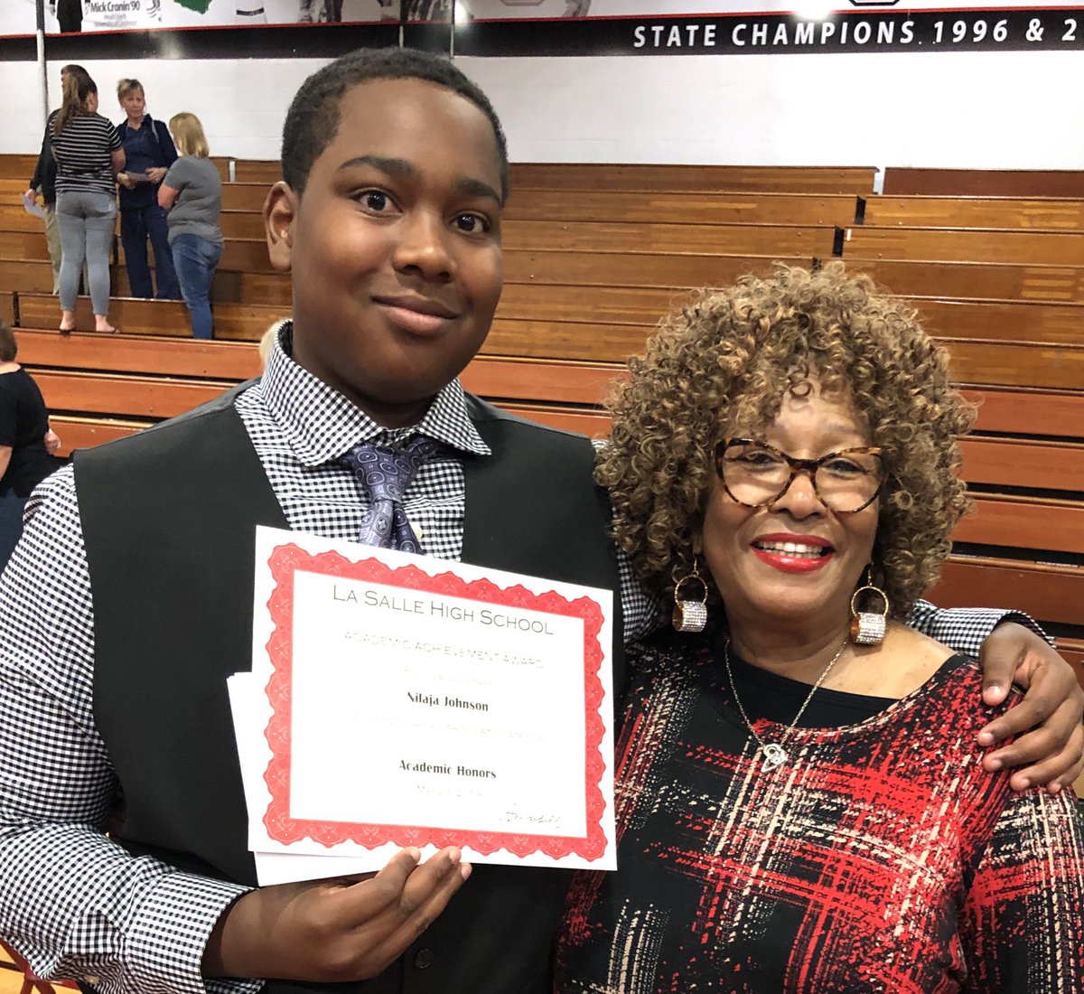 AaronMMarshall6's tweet photo. Academic excellence @LaSallePride #UnderclassAwards https://t.co/I0qo5Mxff6