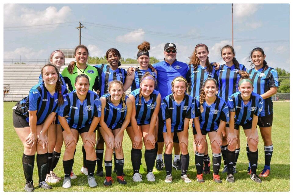 GordishLeah's tweet photo. So blessed to be a part of this amazing team! Got the win yesterday at our first game!! ❤️⚽️ #sambafc  @SambaFCSA https://t.co/twP8YIbOfK