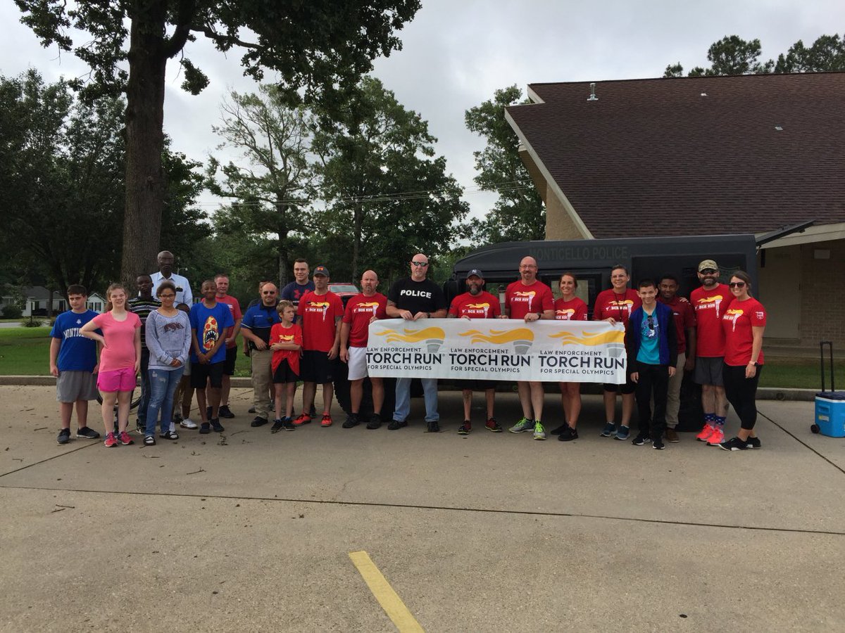 MMS Special Olympics athletes helped welcome the Area 12 LETR as it travels to Searcy to open 2019 Special Olympics Arkansas Summer Games.