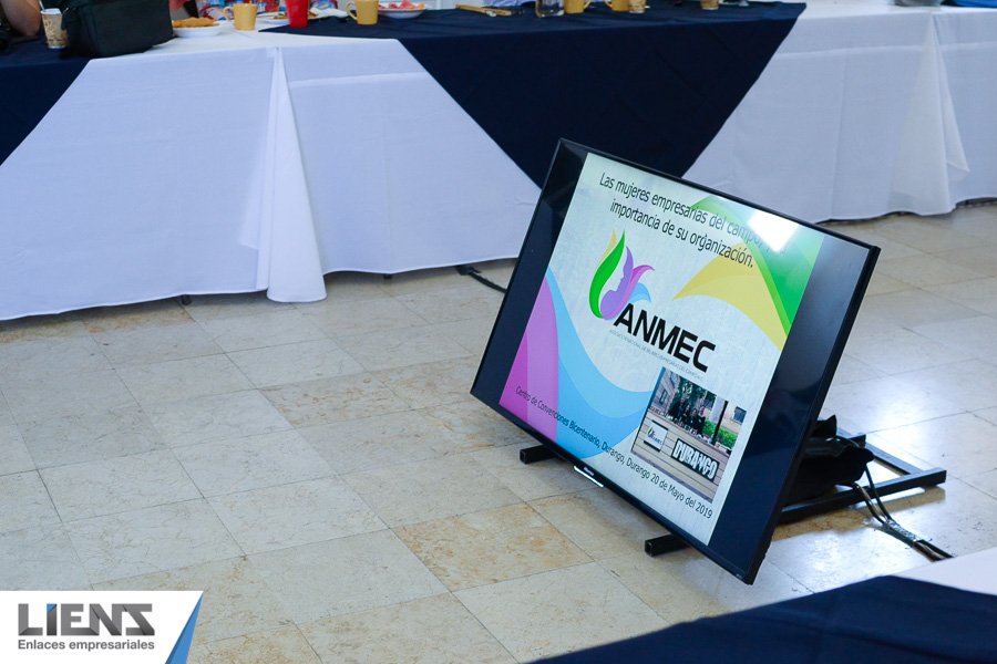 LIENS_Enlaces's tweet photo. La ANMEC realizó su presentación en las instalaciones del CCB, acompañadas de los representantes de Sria. de Desarrollo Económico y Sria. de Turismo, para afianzar la unión empresarial entre sus asociadas por medio de nuevas estrategias que desarrollarán en la ciudad de Durango. https://t.co/OtXYcIA3Zf